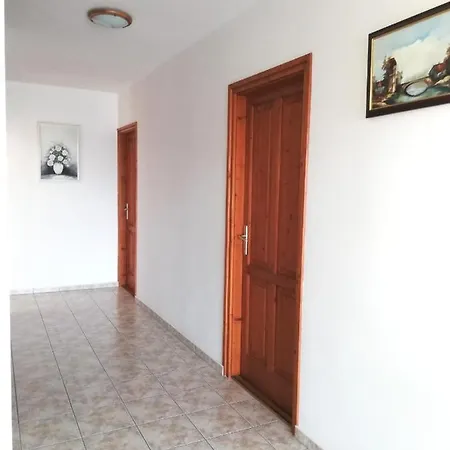édenkert Apartment *